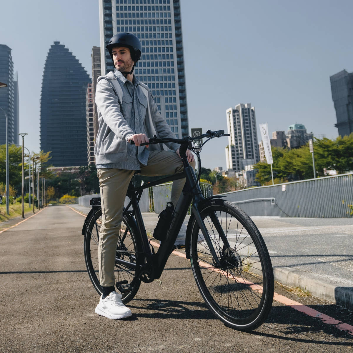 Rider easily handling the 46 lbs lightweight Urban Cruise